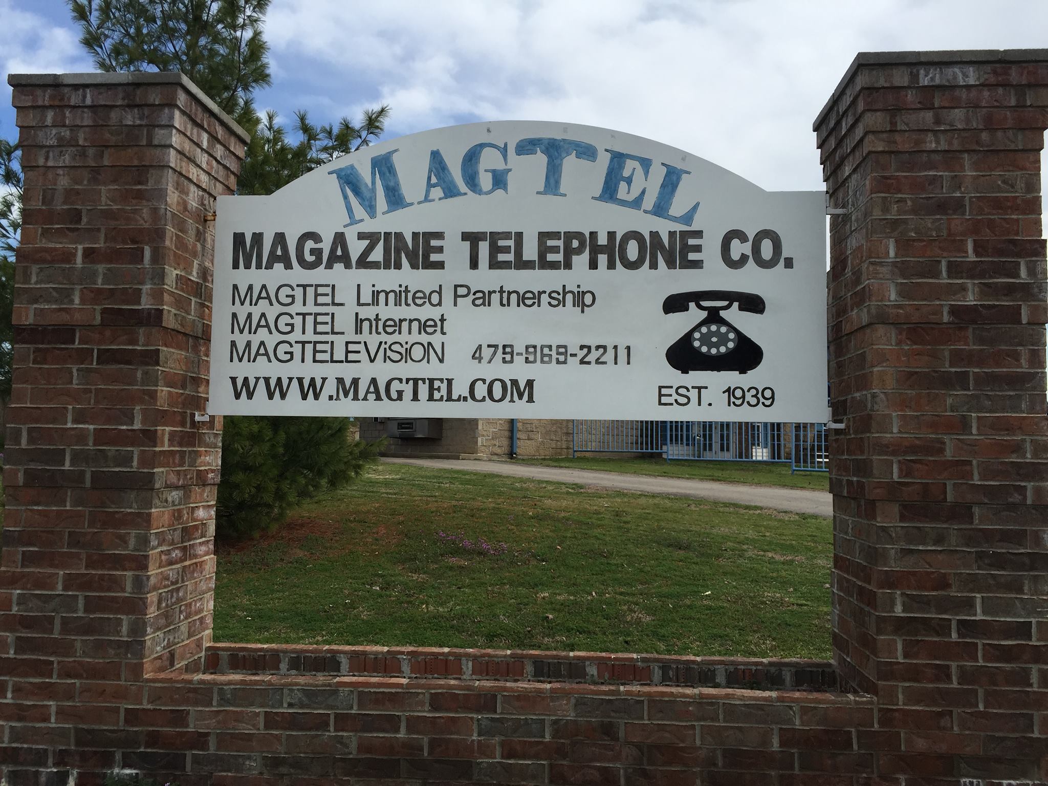 MagTel Logo